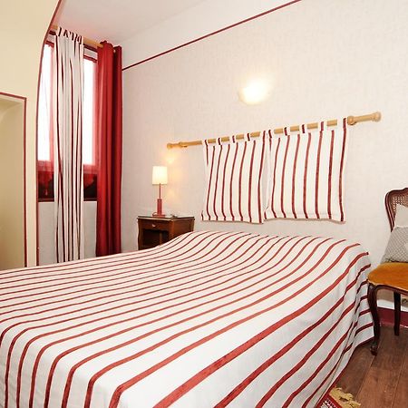 Hostellerie Du Grand Sully Exterior photo