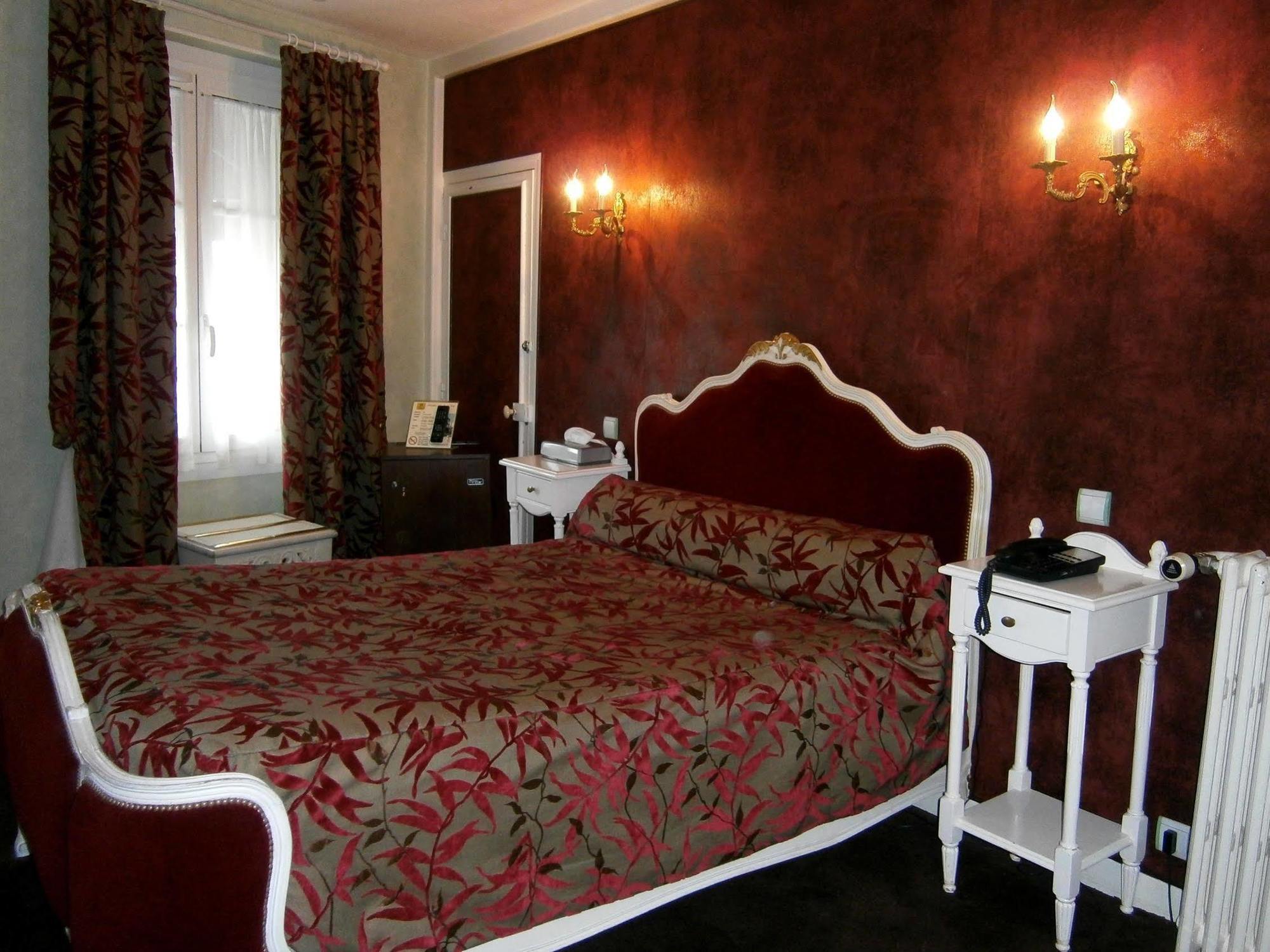 Hostellerie Du Grand Sully Exterior photo