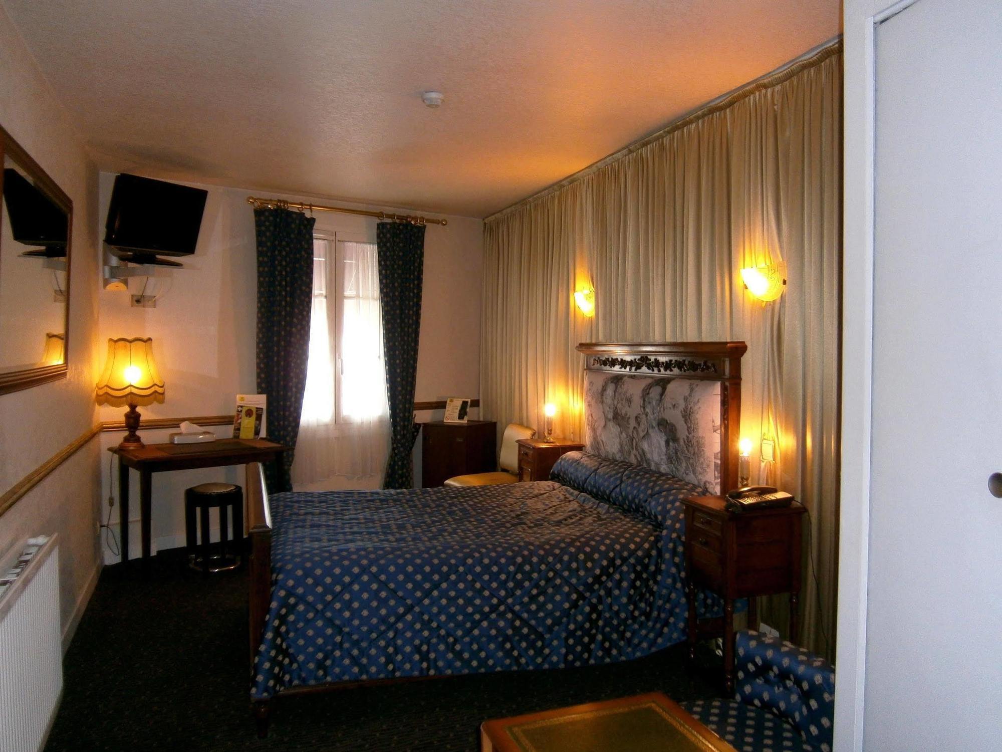 Hostellerie Du Grand Sully Exterior photo