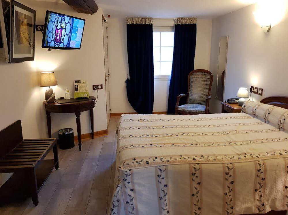 Hostellerie Du Grand Sully Exterior photo