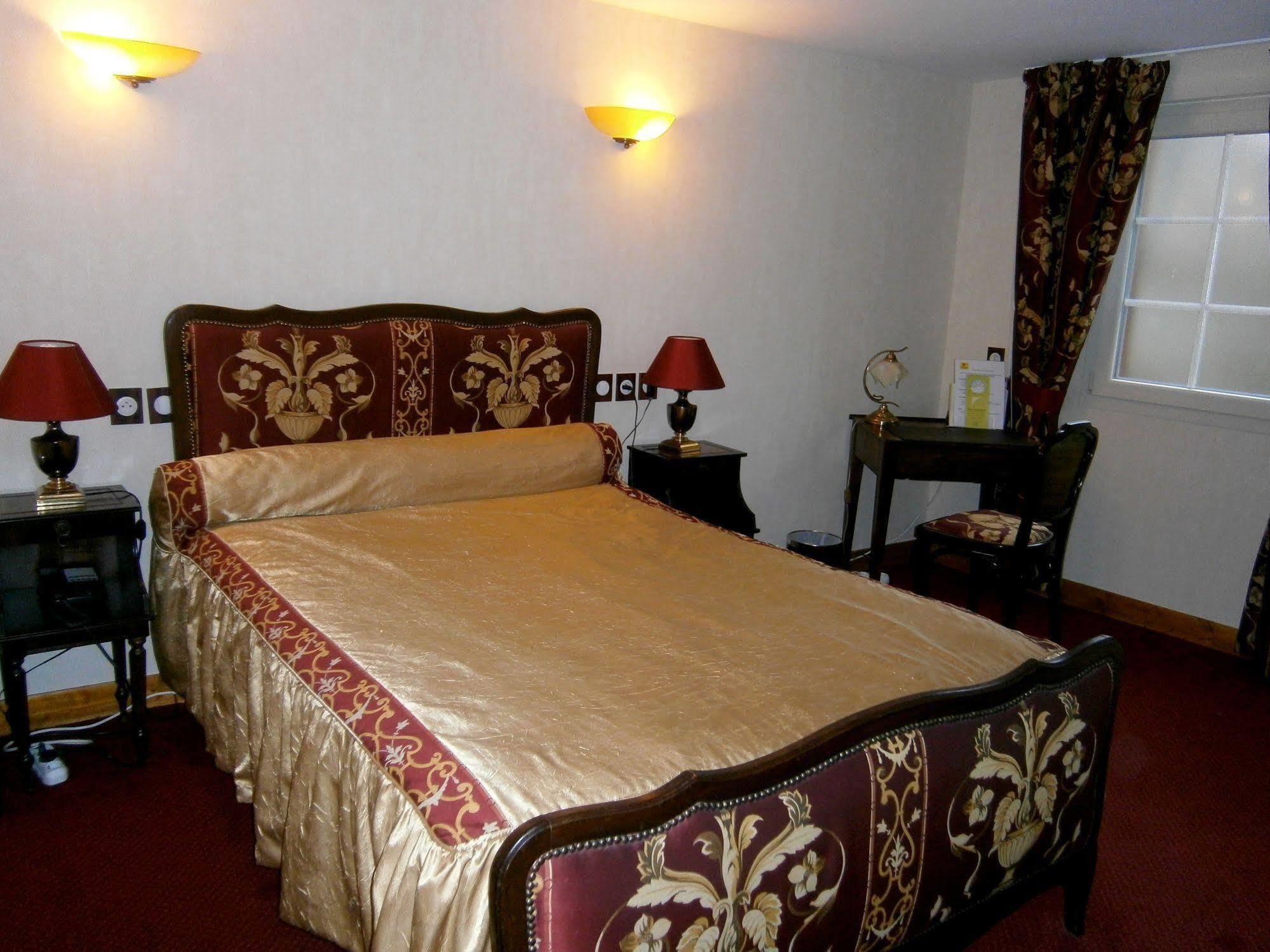 Hostellerie Du Grand Sully Exterior photo